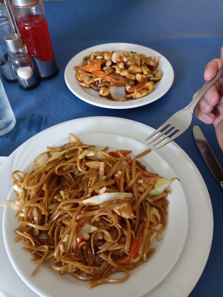 Restaurante Chino Dragon — Comida y bebida