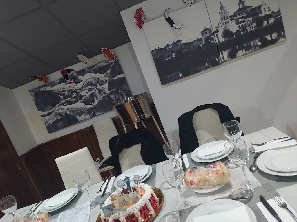 Bar restaurante Rincon Rociero C.B. — Comida y bebida