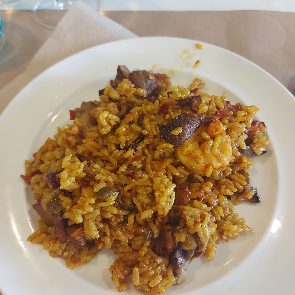 Restaurant lo Llaut — Paella