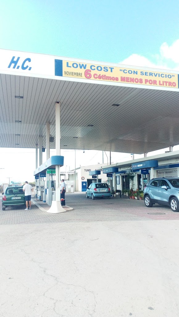 Gasolinera en Crevillent Hurtado Seva — Estacion de servicio