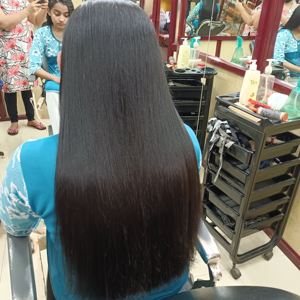 Wella Ladies Beauty Parlour