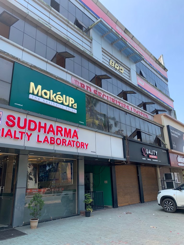 Makeupd Aesthetic Family Salon Best Family Salon In Chavakkad