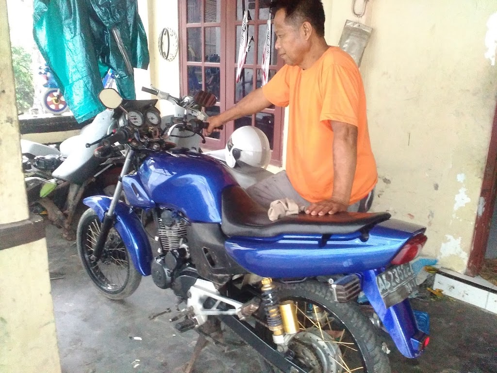 Bengkel Cat BERDIKARI Pak Jumeri WTC