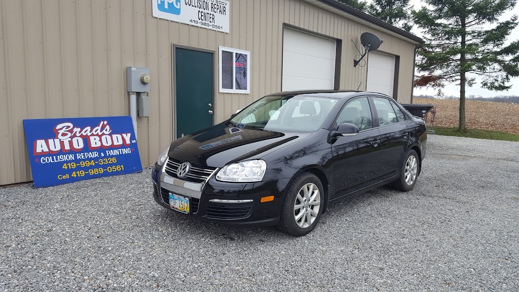 Brad's Auto Body LLC in Loudonville
