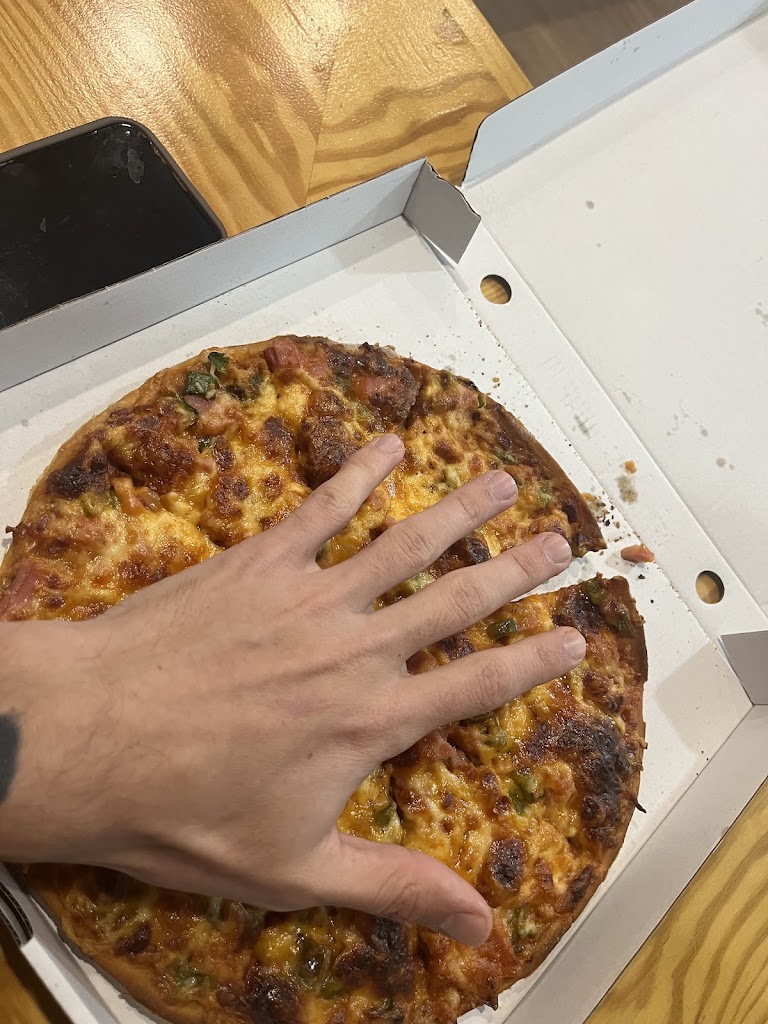 Pizzeria Bar Parra's — Comida y bebida