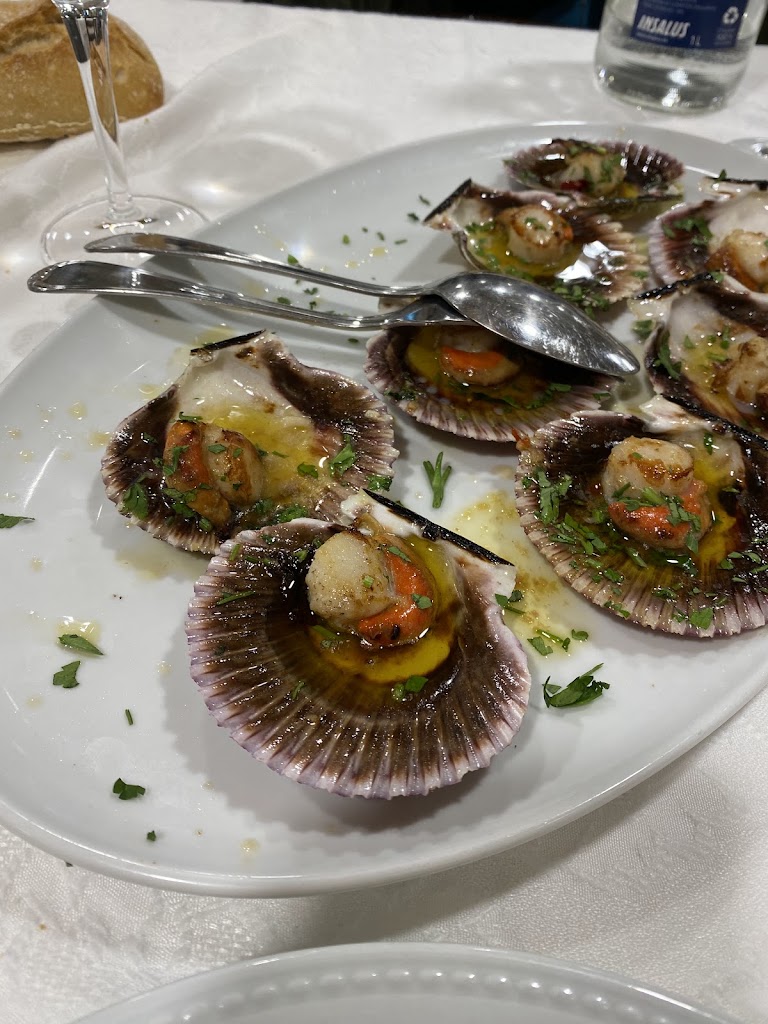 Restaurante "Mesa" — Comida y bebida