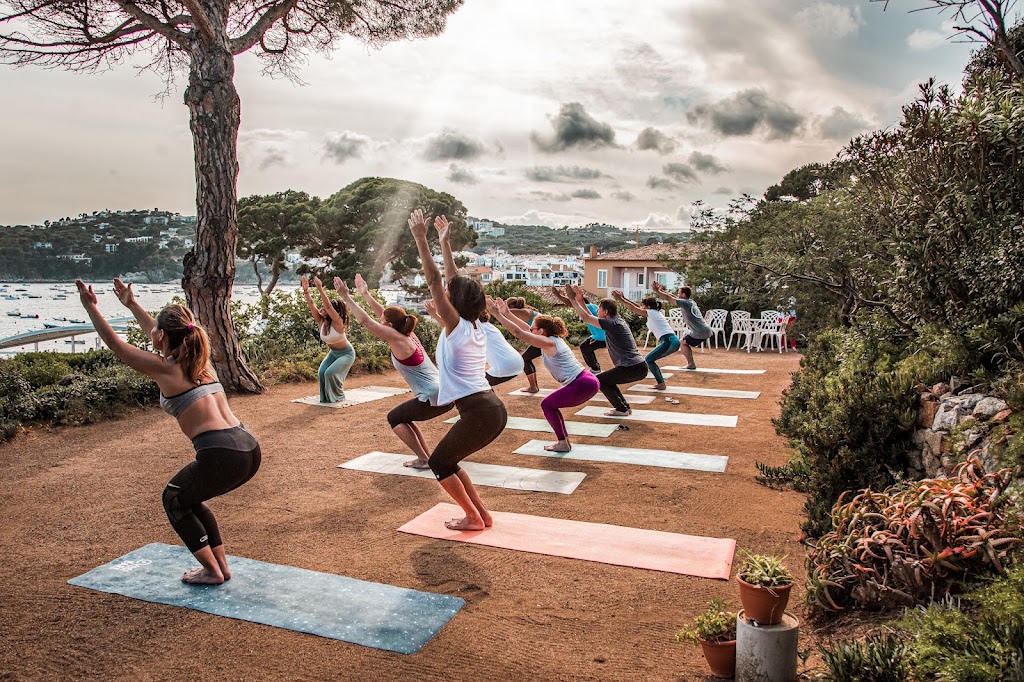 CALMA IOGA — Yoga