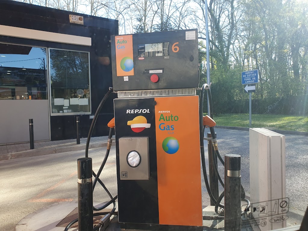 Estacion de Servicio Repsol — Estacion de servicio