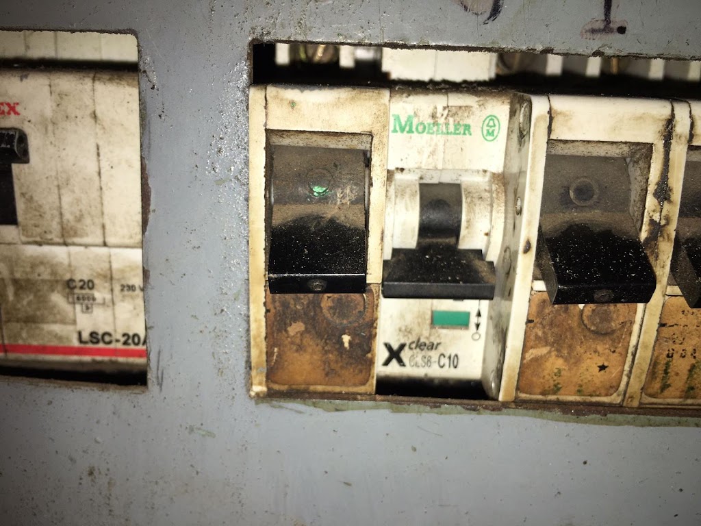 Autod'car - Estacion de carga - Instalacion Puntos de Recarga Vehiculos Electricos en Valencia — Exterior