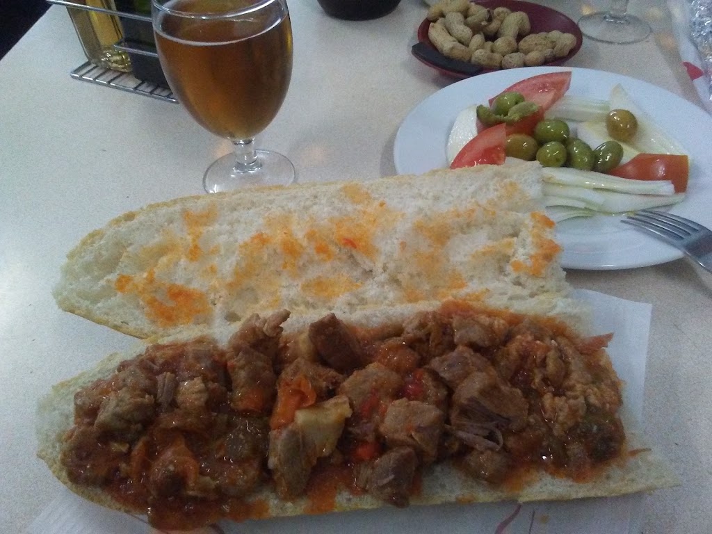Bar Colau — Comida y bebida