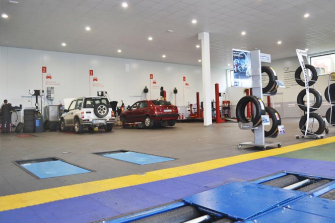 Centro Baldajos FirstStop - Aviles — Interior