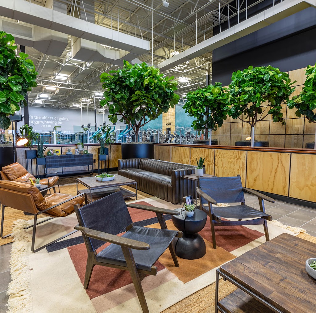  Gold's Gym San Antonio Bandera Trails