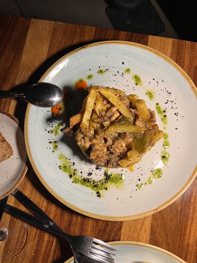 Calma Restaurant — pulpo