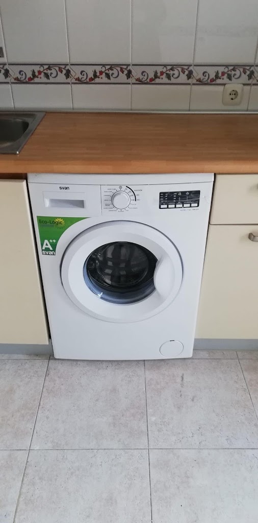NAVAROM - Reparacion y Venta de Electrodomesticos y Repuestos — Interior