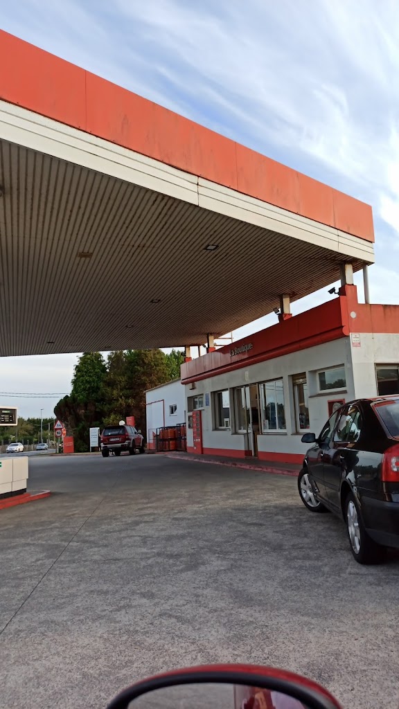 ESTACION DE SERVICIO O VAL