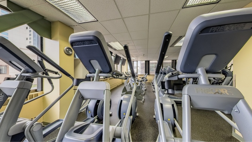  The Alaska Club Downtown