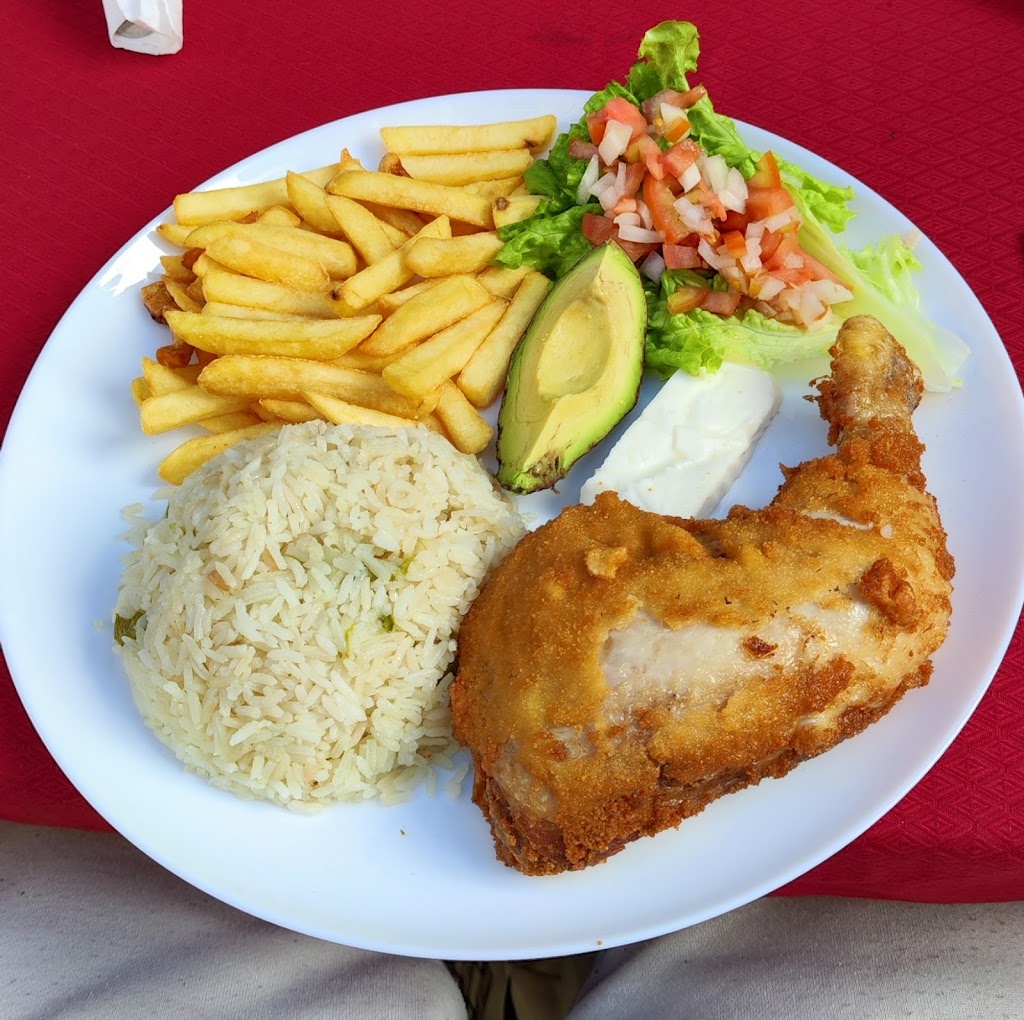 Oasis disco bar — Comida y bebida