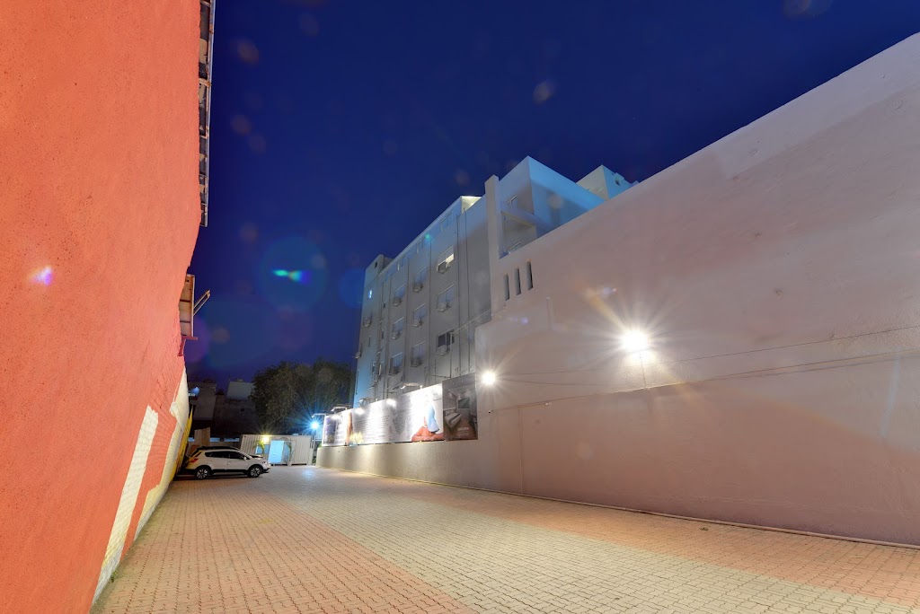Iris Beacon Hotel