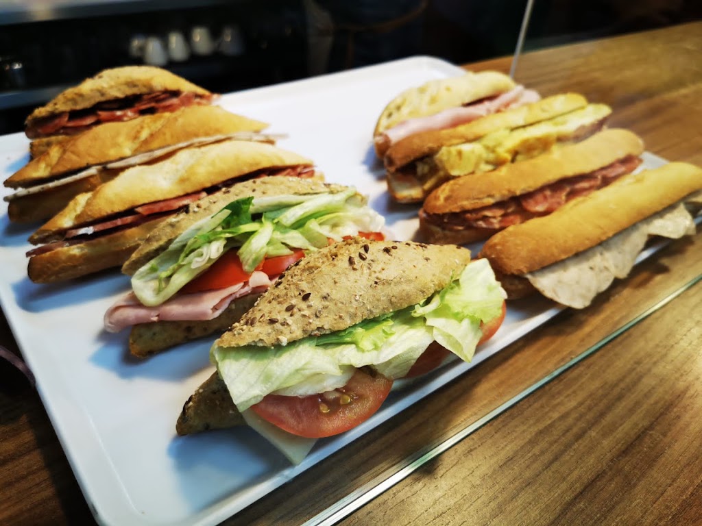 L'Estoneta — Comida y bebida