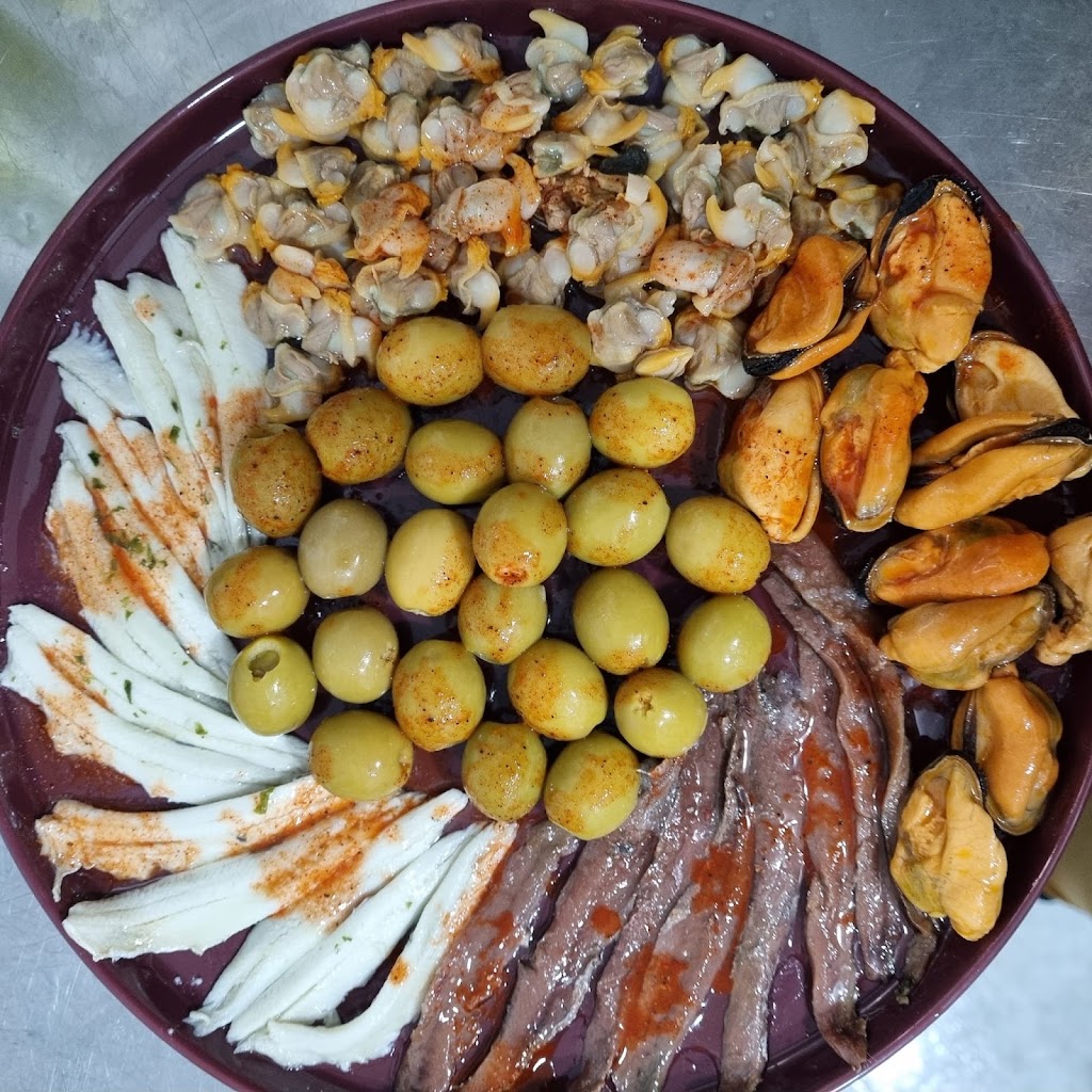 La Gourmet-Teca — Comida y bebida