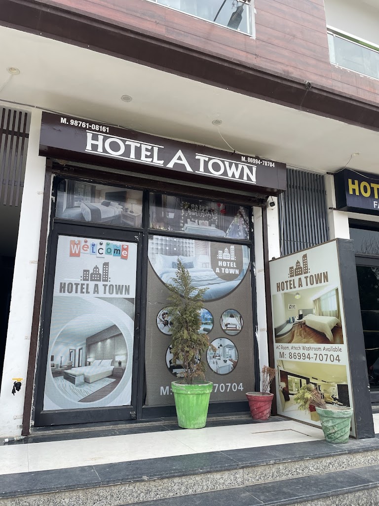 Hotel A Town