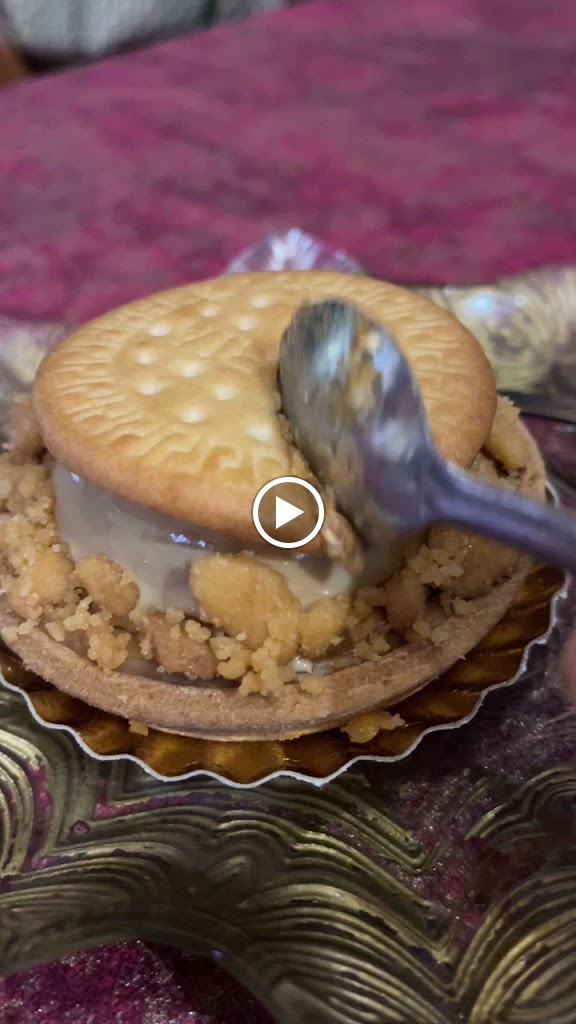 Myrey Taberna & Grill — Videos