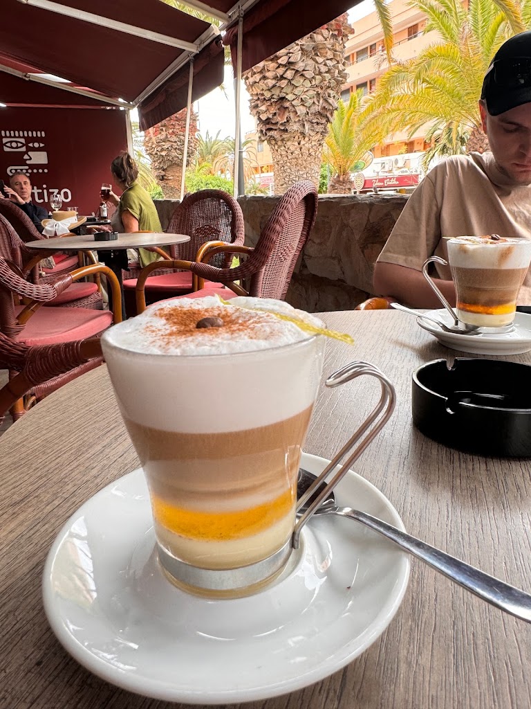 Mestizo Cafe Bar — Capuchino