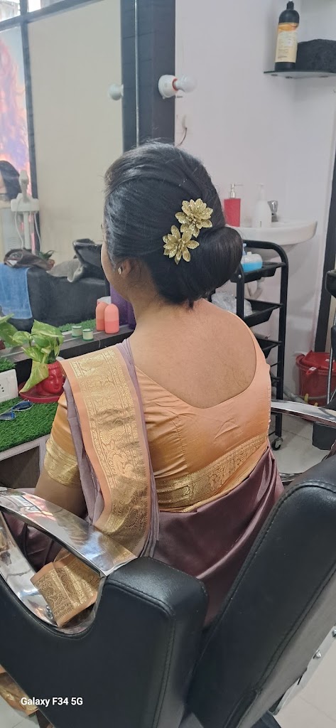 Trends Hair Beauty Makeup Studio Academy