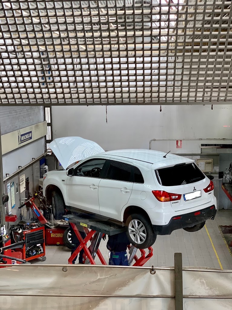 Euromaster Neumaticos Lagun Tudela — Interior