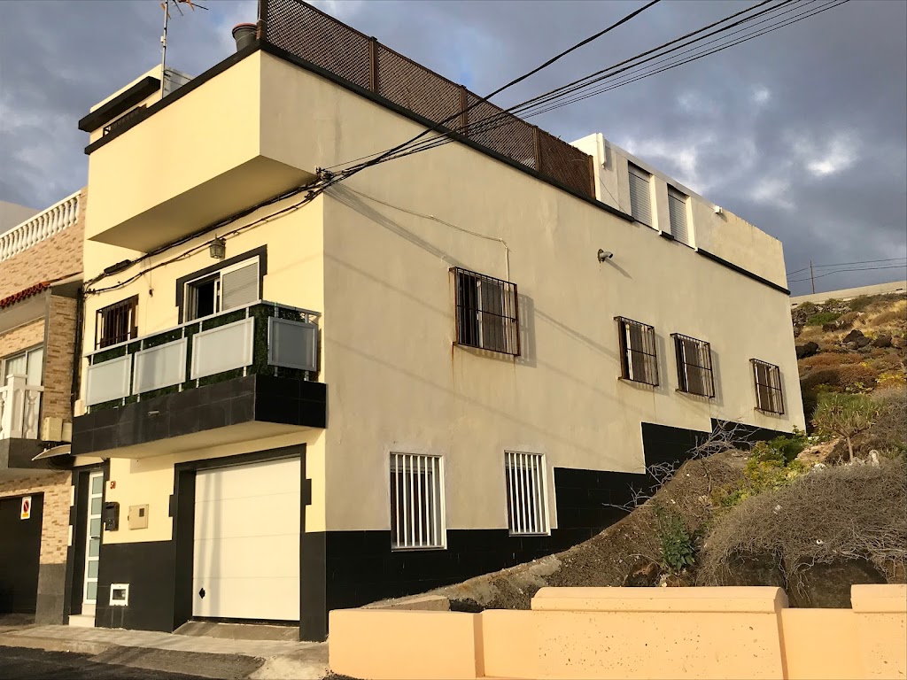 Bruno's House Apartments