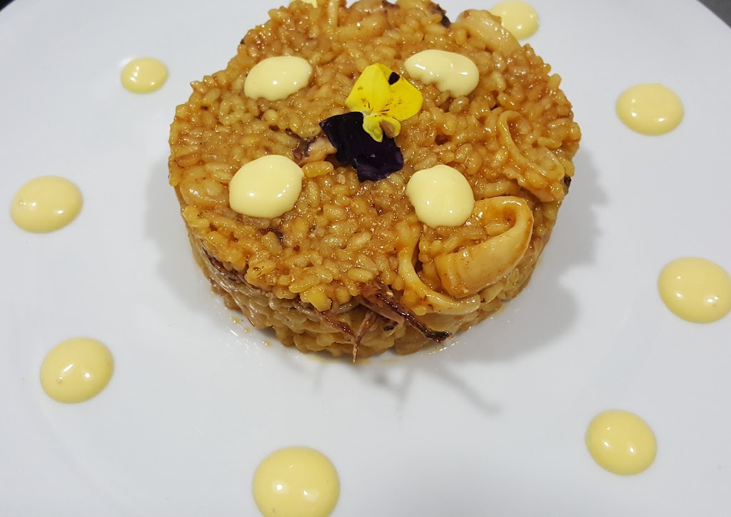 Vinolio — Comida y bebida