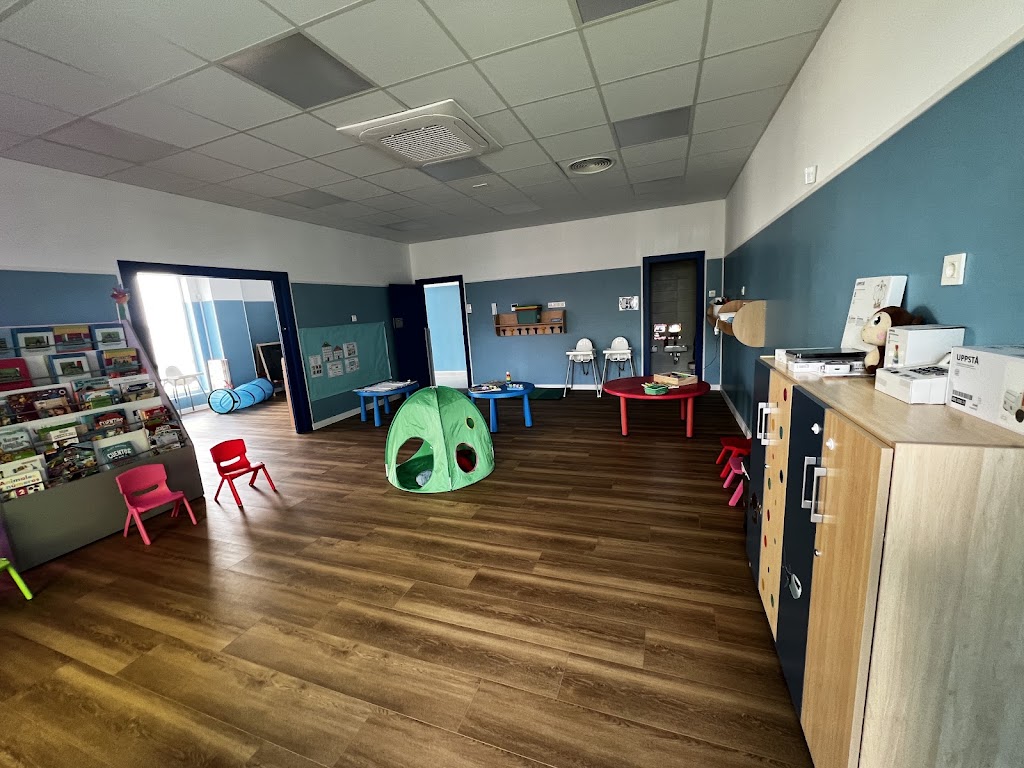 CENTRO DE EDUCACION INFANTIL BURBUJAS DE COLORES 2 — Del propietario