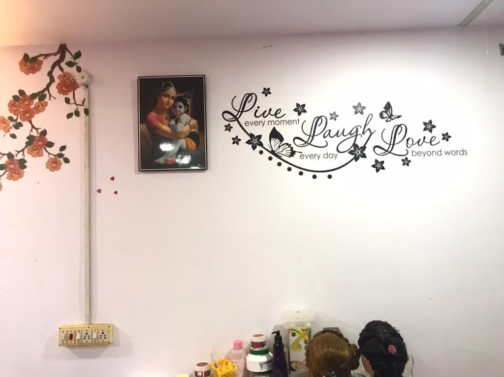 Anusri Beauty Parlour