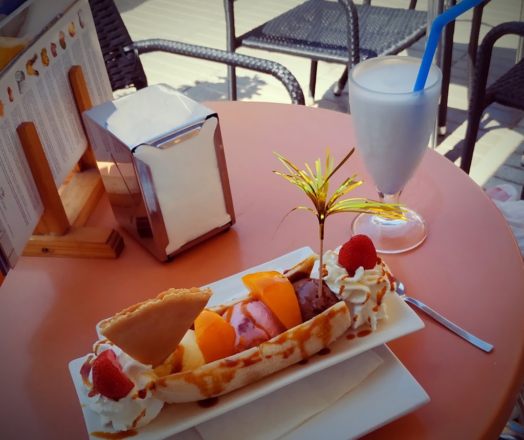 Heladeria Iceberg — Comida y bebida