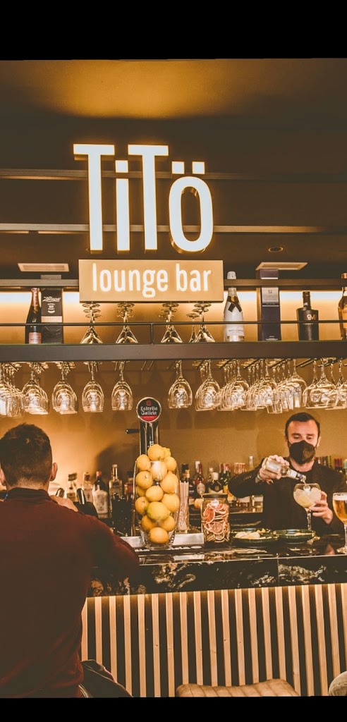 TiTo Lounge Bar — Ambiente