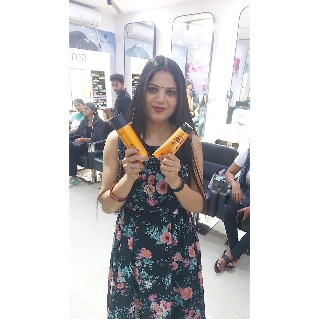 Be U Natural Salon Bharat City