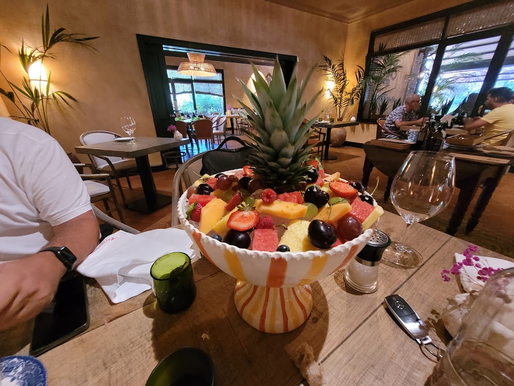 Catalina Gava Mar — Comida y bebida