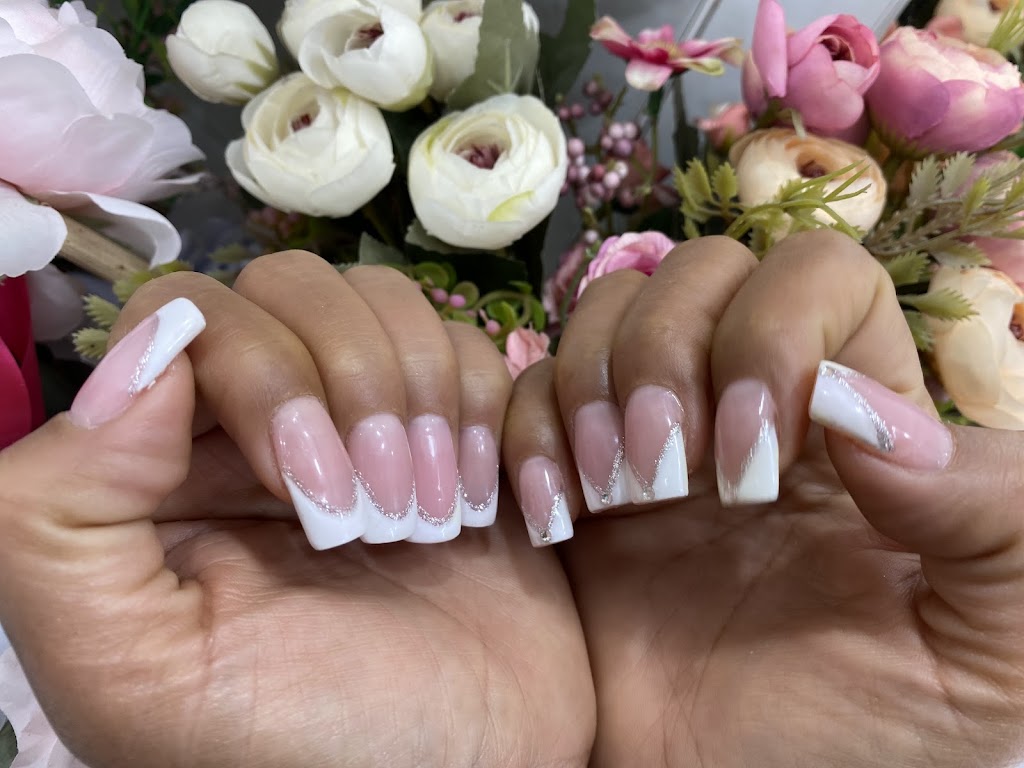 Aroma Unisex Salon Spa Cum Beauty Training Centre