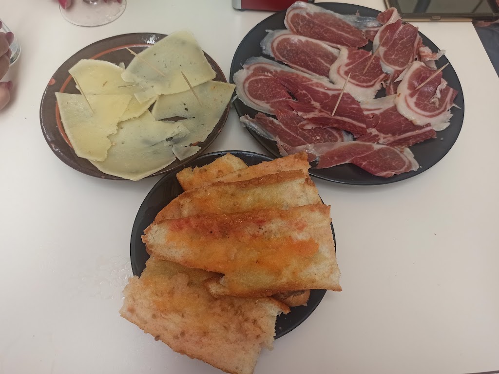 bar tibidabo — Comida y bebida