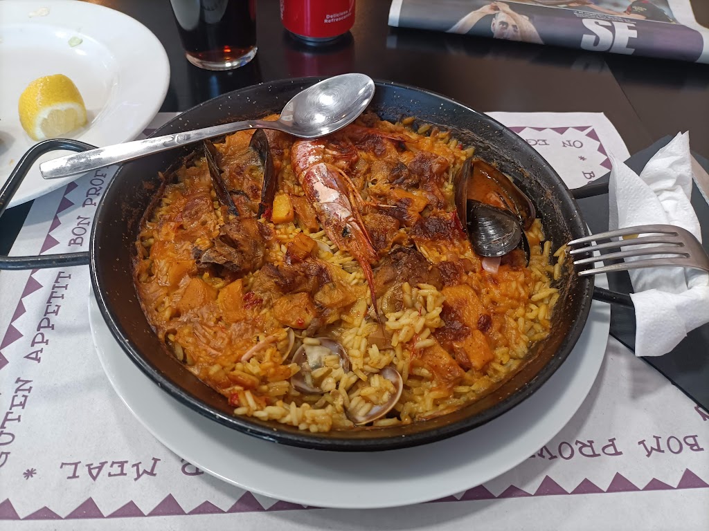 Cafeteria El Bon Gust — Paella