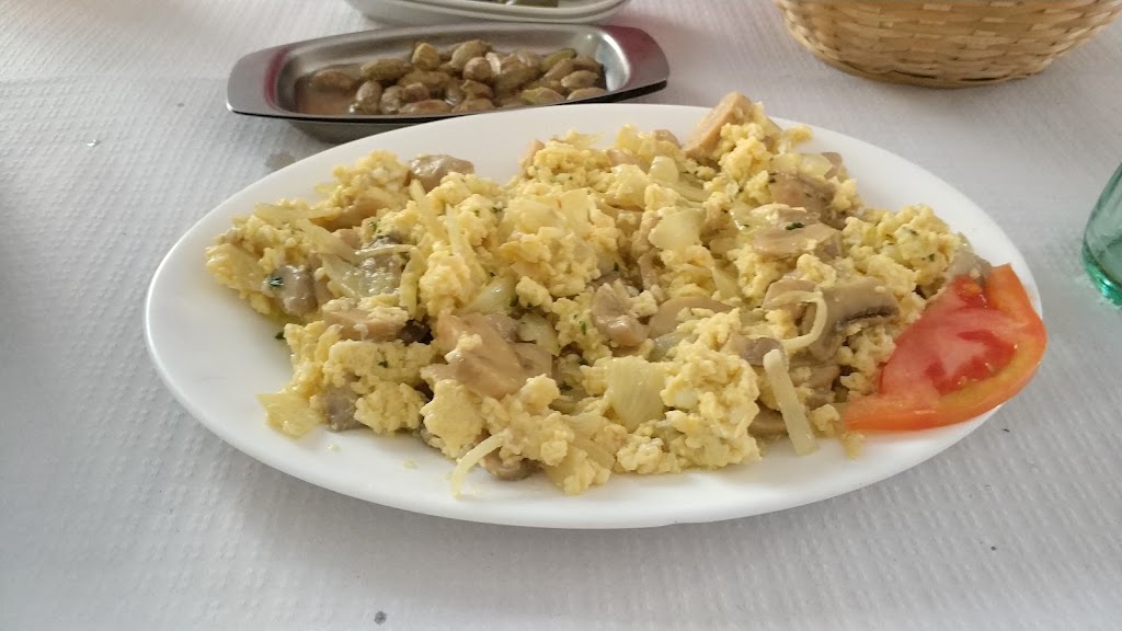 Bar Cooperativa — Comida y bebida