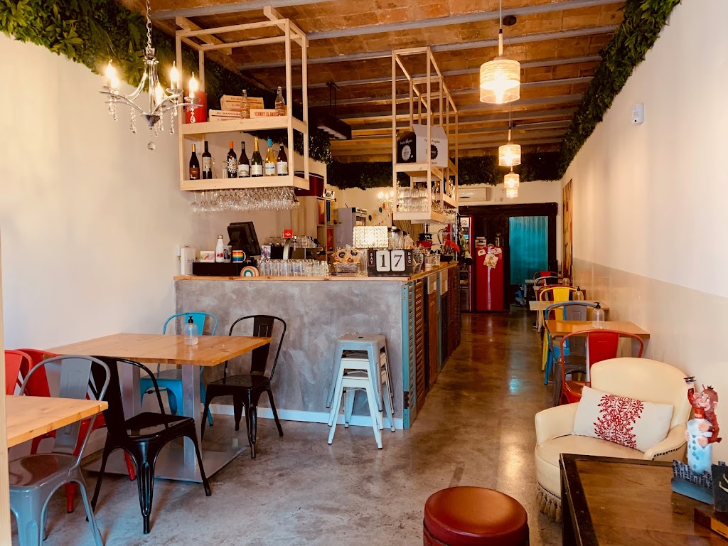 Lolin Cafe Gastrobar — Ambiente