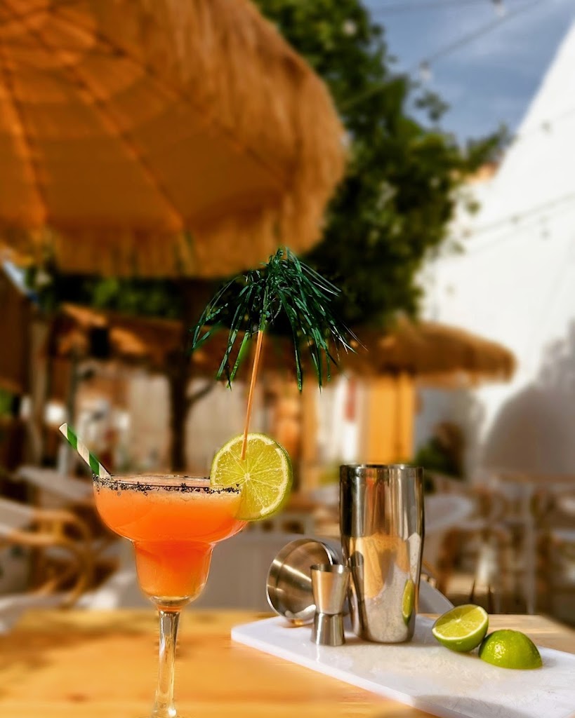 Guayabita. Tapas, copas y Cocktails — Comida y bebida