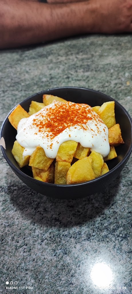 El Nou Quibus | Bar * Cafeteria Parets del Valles — Patatas bravas