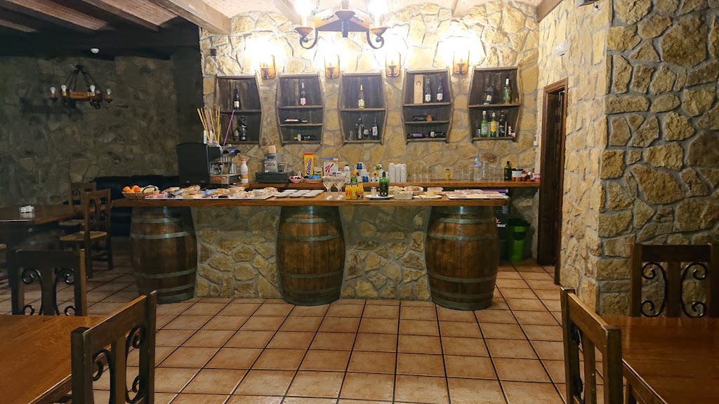 Hotel Enologico - Vinedos y Bodegas El Castillo — Ambiente