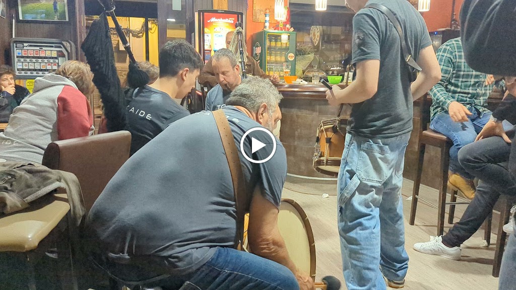 Restaurante Bar El Faro — Videos