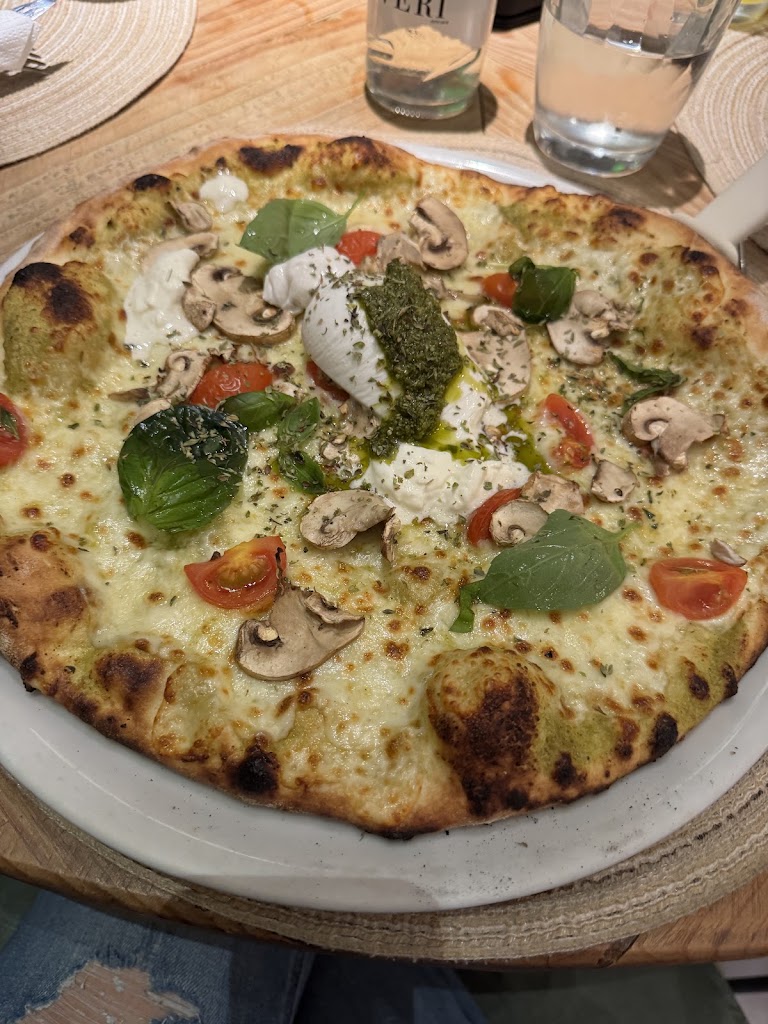 La Galindeta, restaurante — Comida y bebida