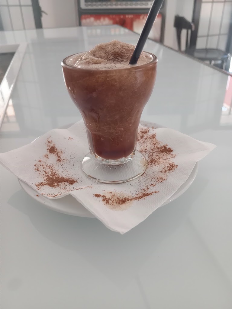 La Revuelta — Comida y bebida