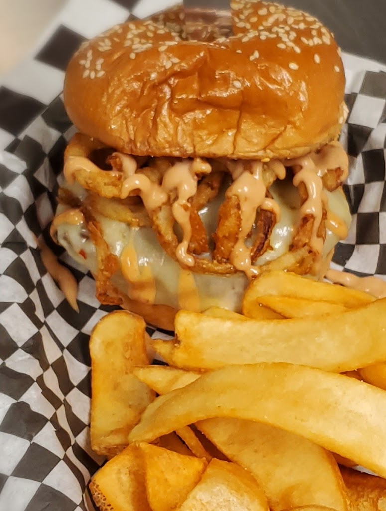  Pine Pointe Resort & Campground