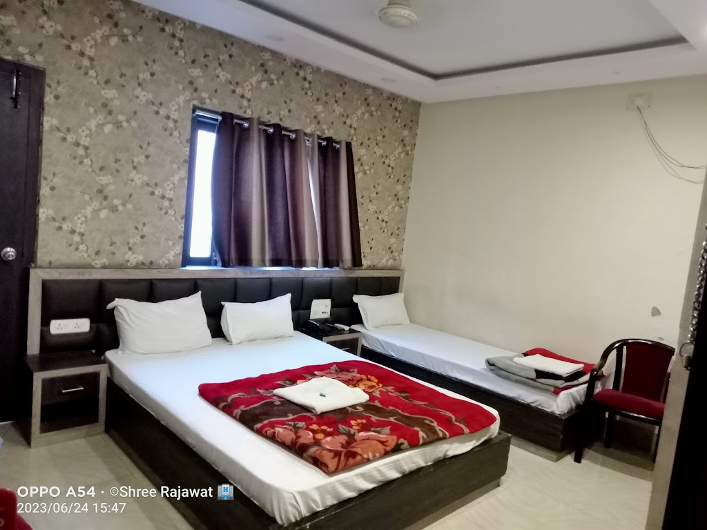 Shree Rajawat Hotel Restaurant